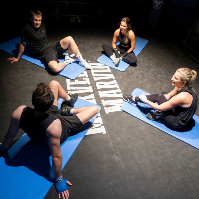 📣 Our member’s mottos 📣

"La victoire c’est de donner le meilleur de vous-même.
 Si vous avez donné le meilleur, vous avez gagné." 

Chez Marvelous Boxing, le dépassement de soi est notre motto. 
Vous encourager à croire en vos capacités et vous pousser toujours plus loin, c’est notre mission favorite ! Et parce ce que vos inspirations sont aussi les nôtres, on a donné la parole à nos membres ! 

Et vous c’est quoi votre motto ? 👊

#brussels #marvelousboxing #boxingclub #lacambre #brusselssport #moveinbrussels #boxing #brusselscommunity #brusselsexpat